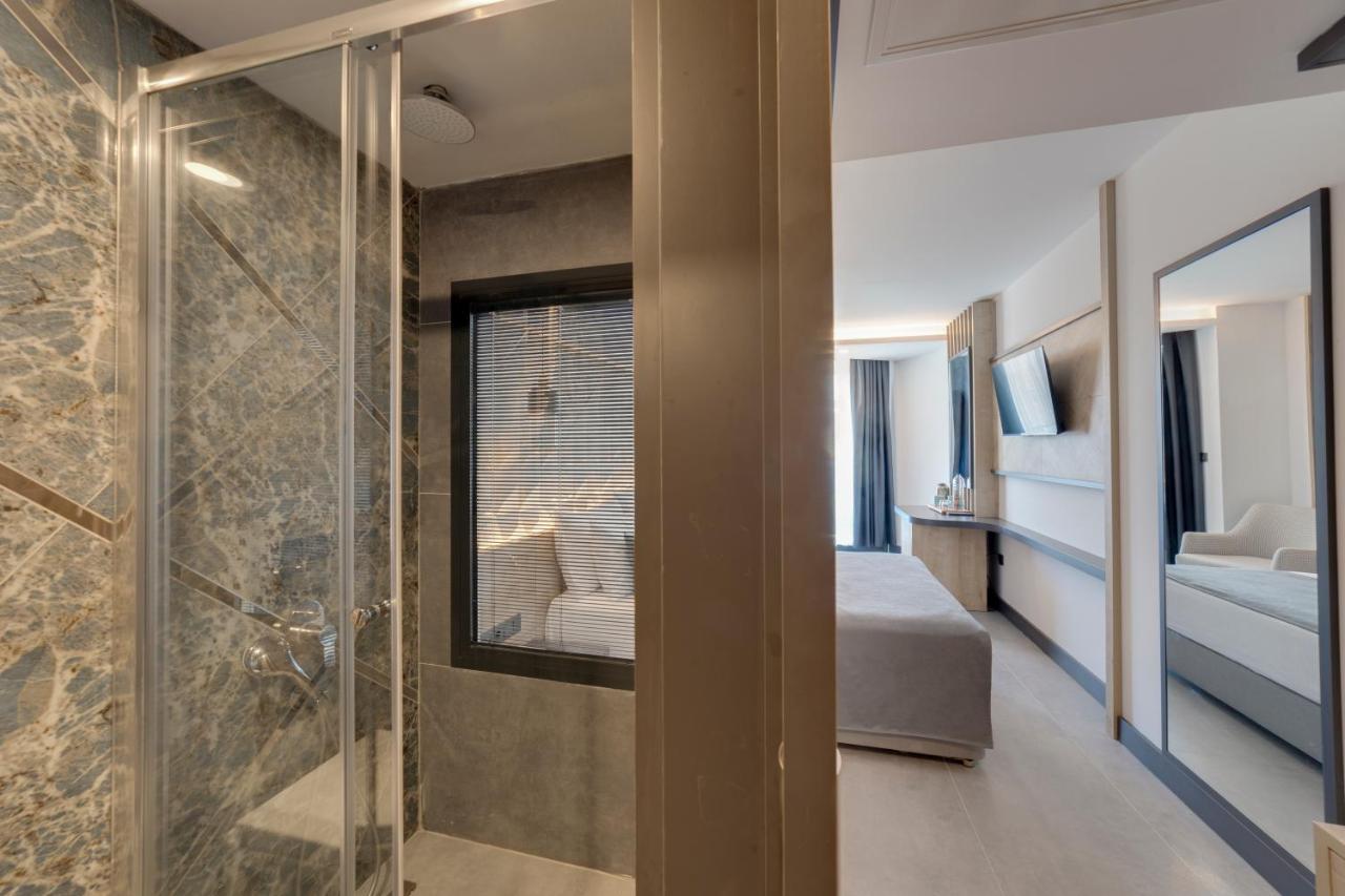 Otel Signature Blue 5*