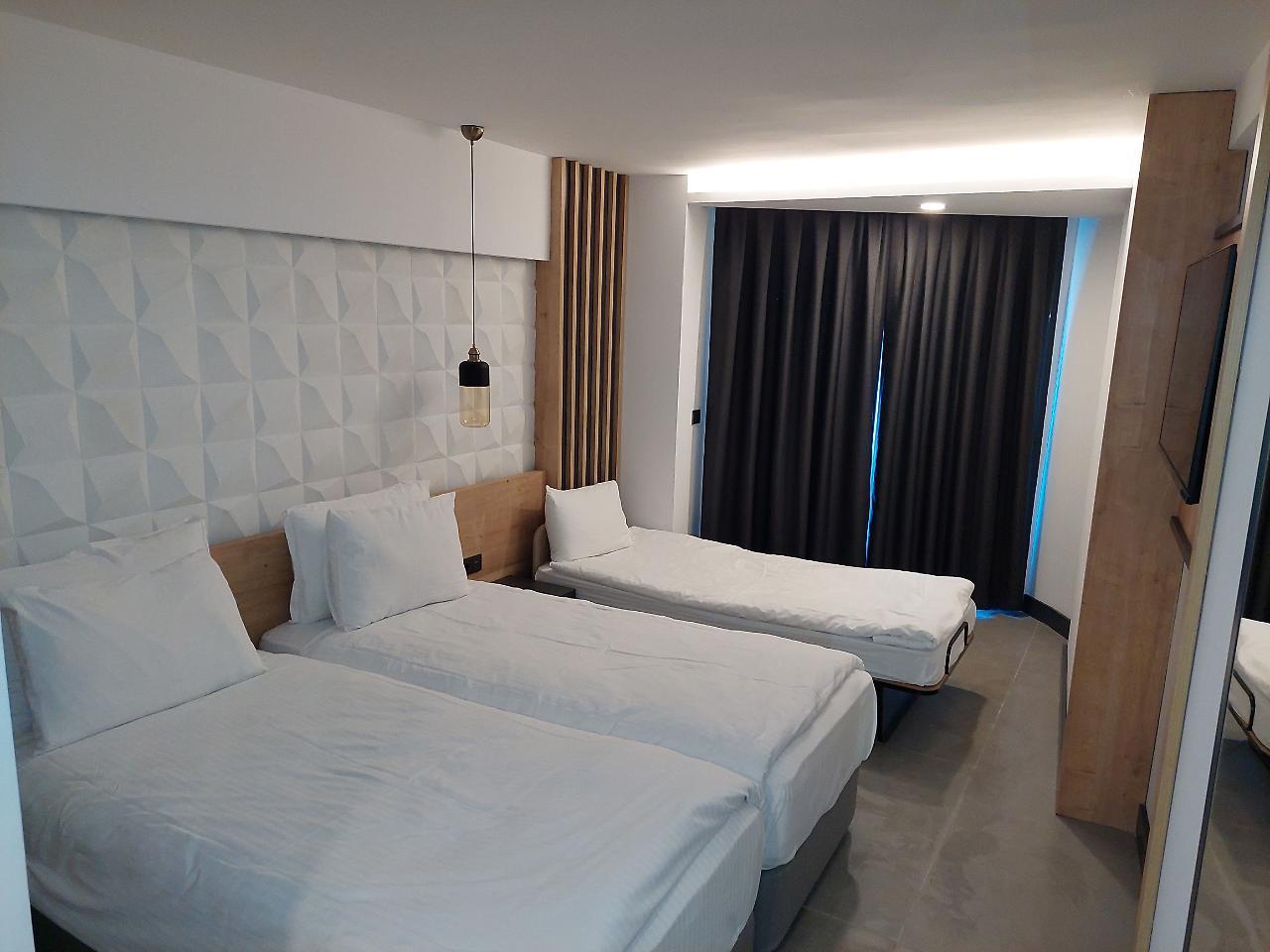 Signature Blue Otel