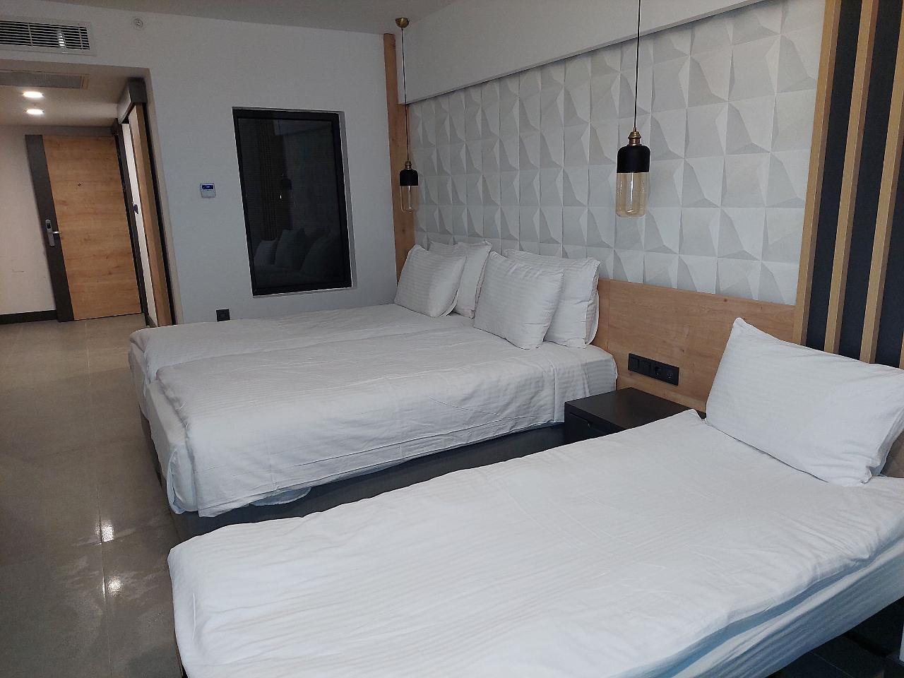 Otel Signature Blue