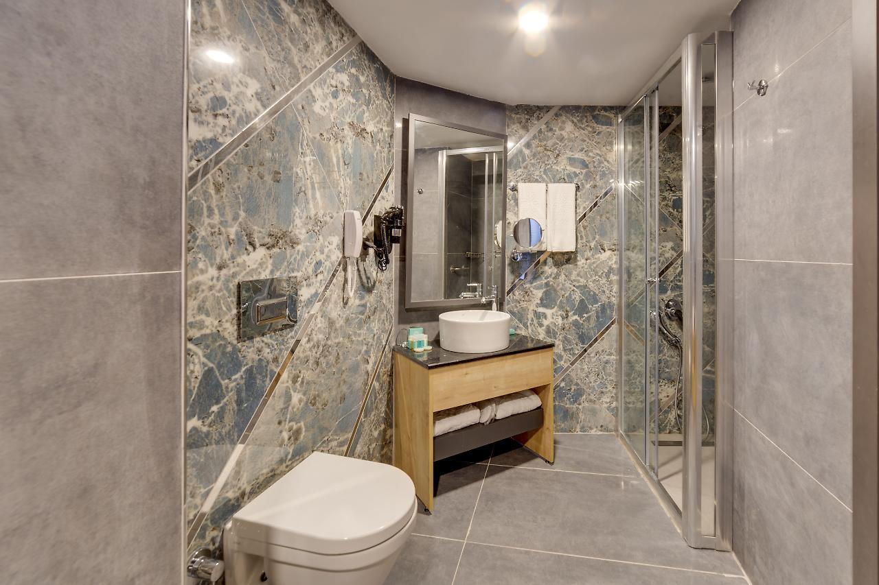 Signature Blue 5* Kuşadası