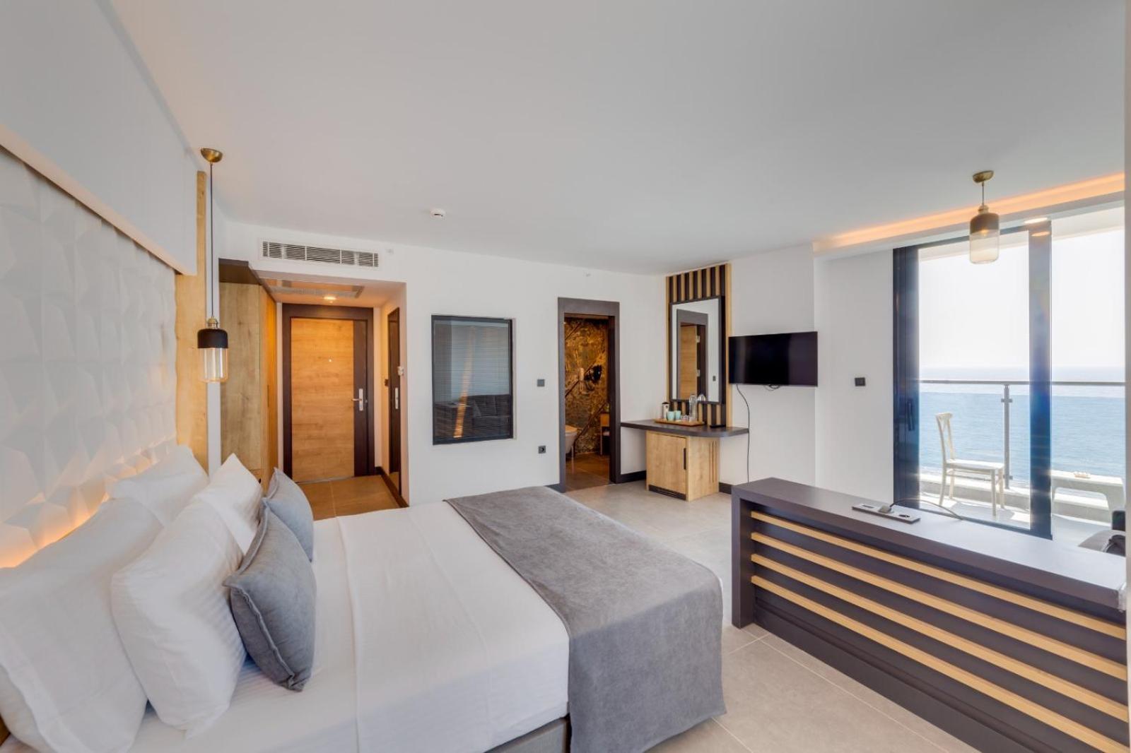 Signature Blue 5* Kuşadası