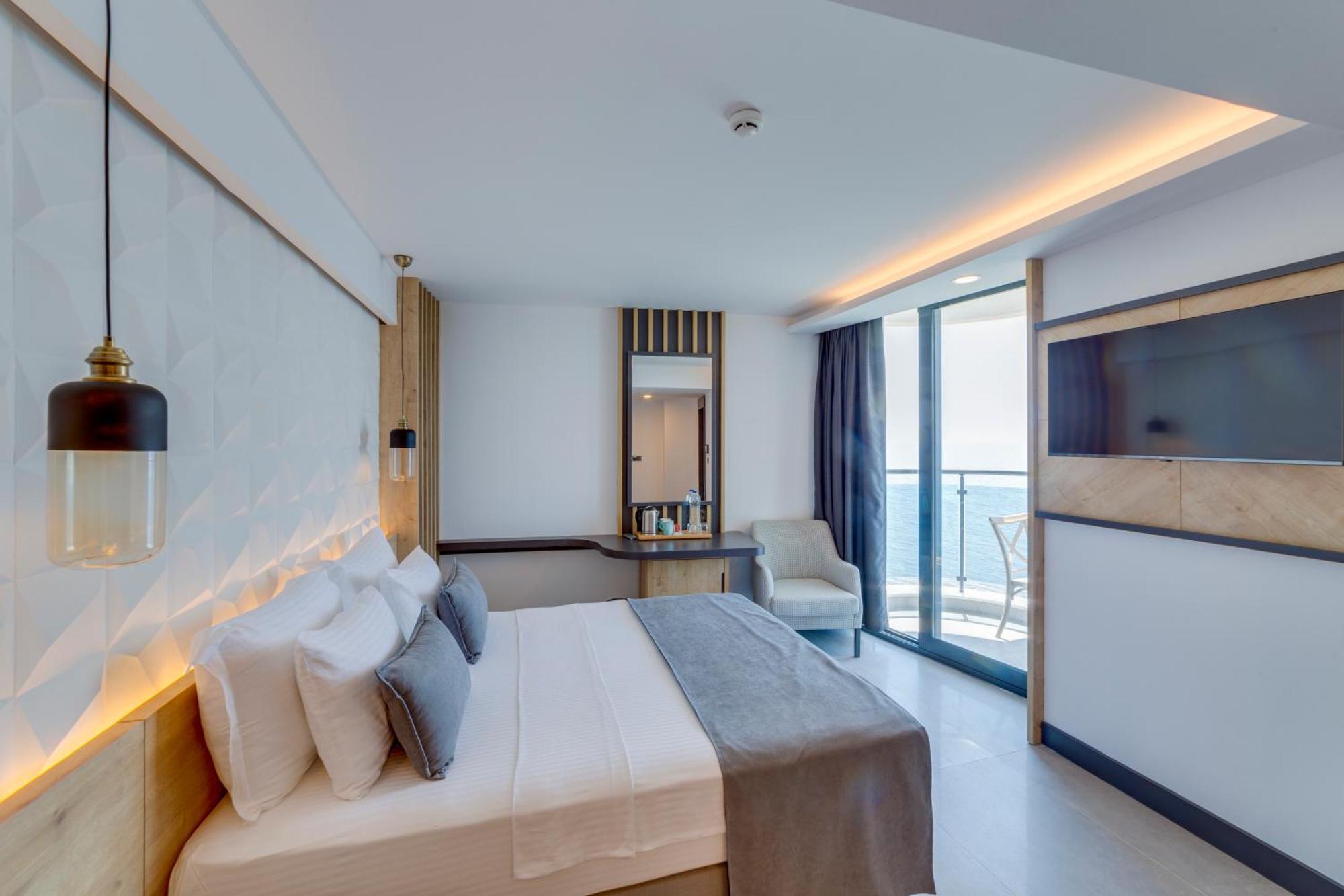 Signature Blue Otel